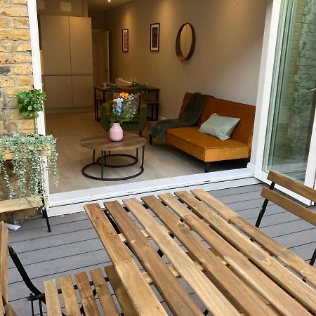 Spectacular 2 Bed Apartment With Lovely Terrace - 1 The Southwell Лондон Екстериор снимка