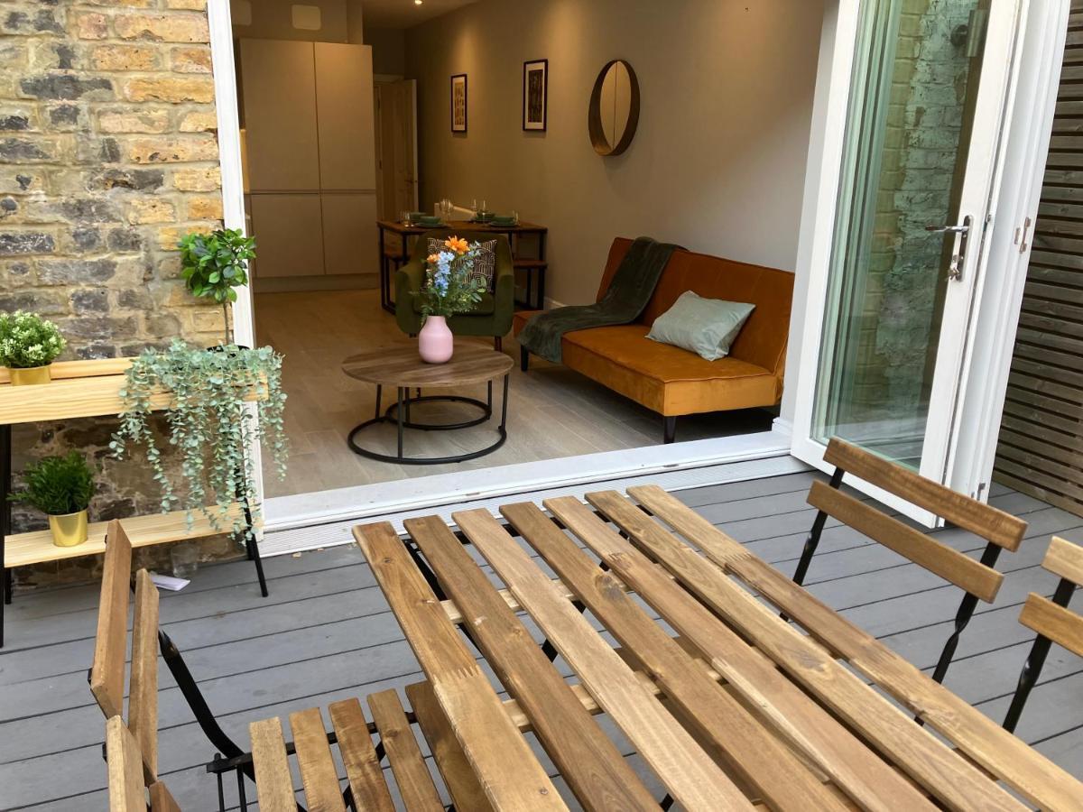 Spectacular 2 Bed Apartment With Lovely Terrace - 1 The Southwell Лондон Екстериор снимка