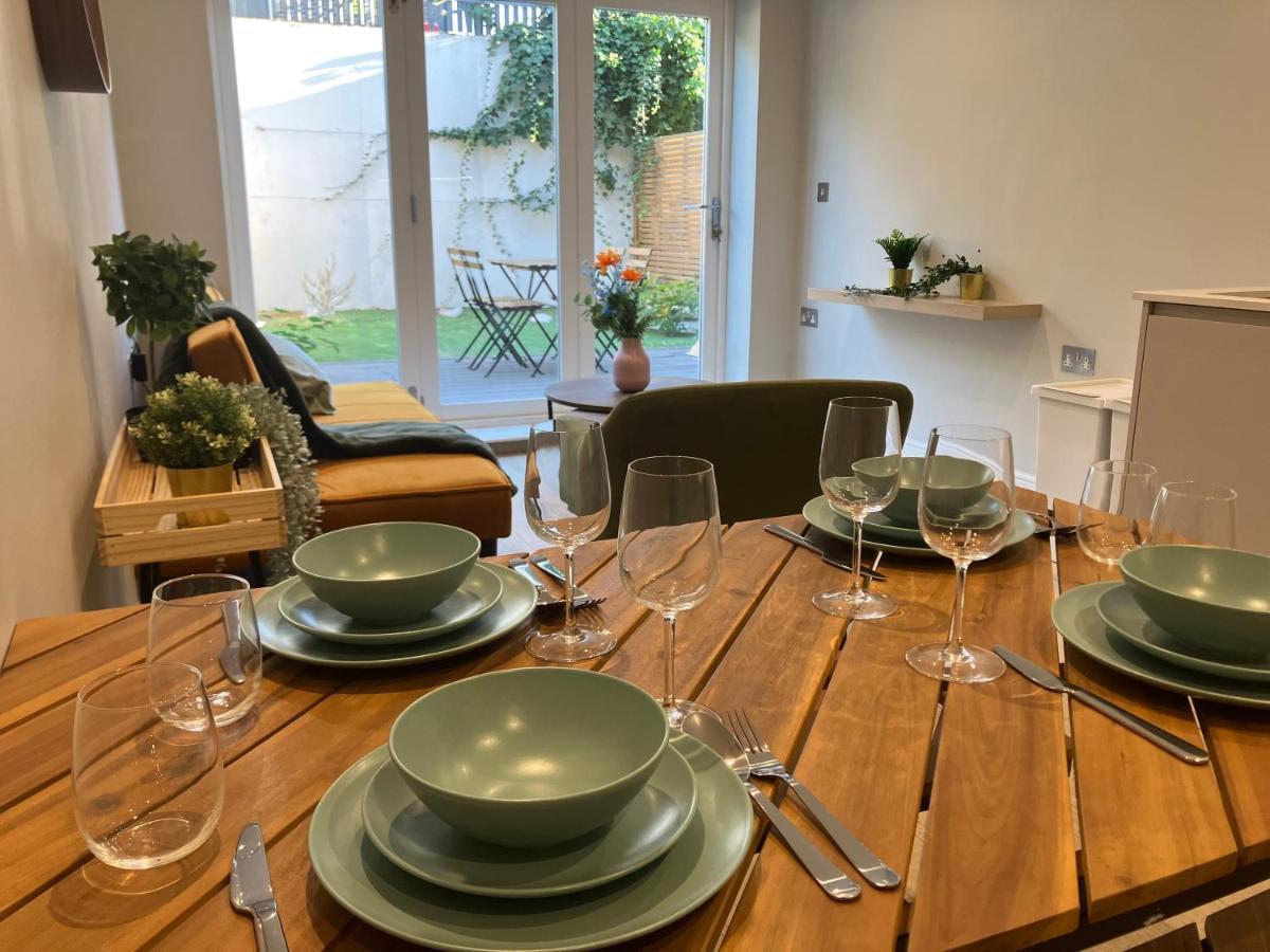 Spectacular 2 Bed Apartment With Lovely Terrace - 1 The Southwell Лондон Екстериор снимка